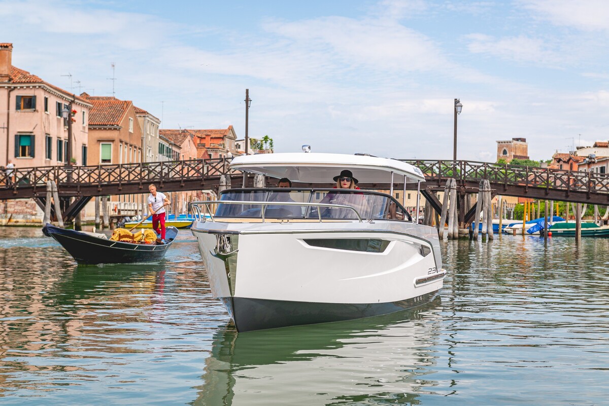 Alfastreet Marine 23 Cabin Evolution - Inboard Series