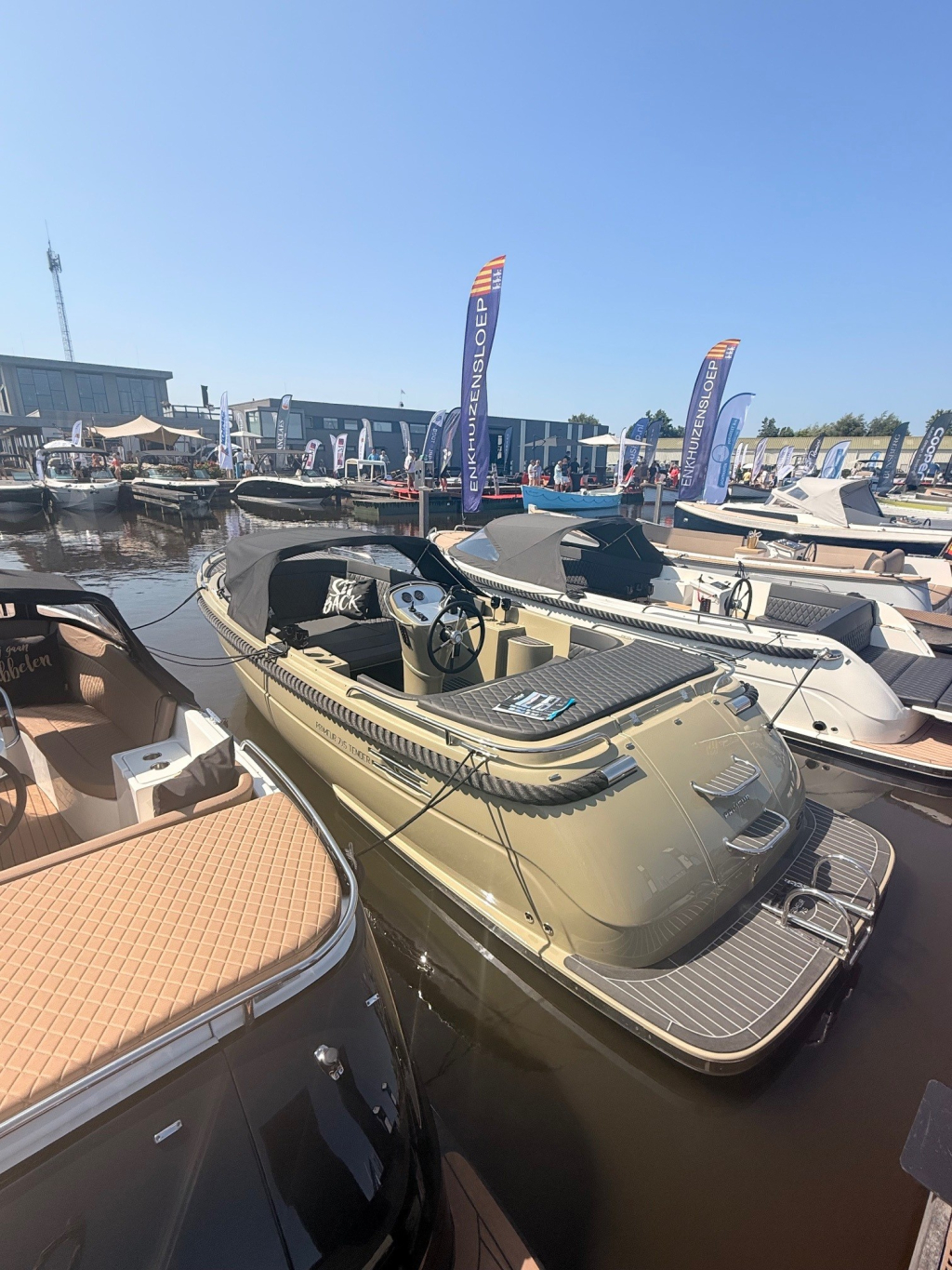 Primeur  715 tender incl. 100 Pk & PAASSHOW 3, 4 & 6 APRIL! 🥂