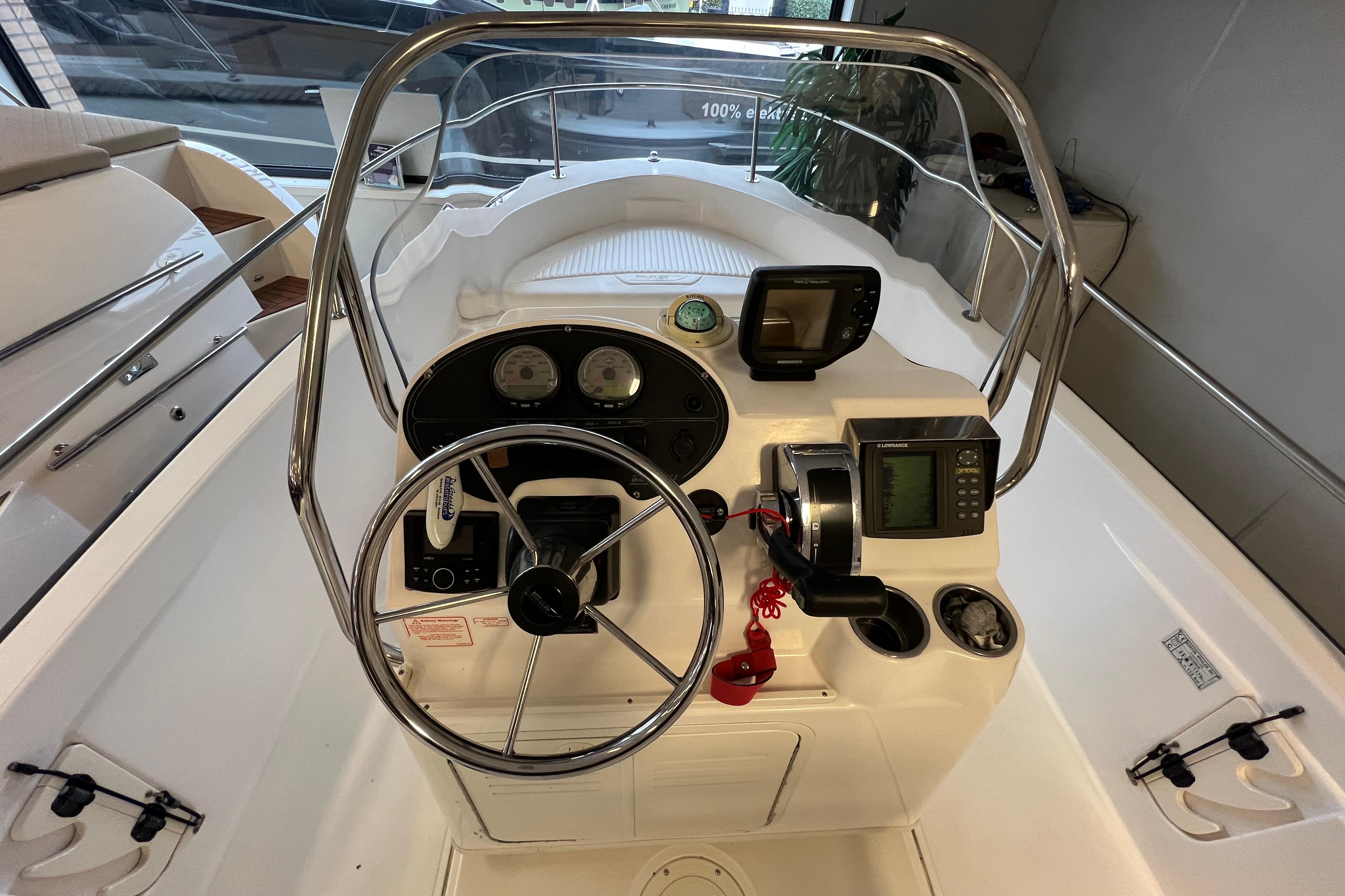 Boston Whaler 180 Dauntless