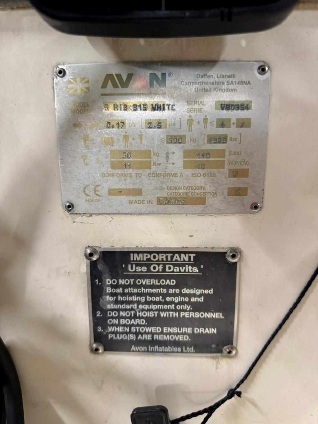 Avon 315 RIB