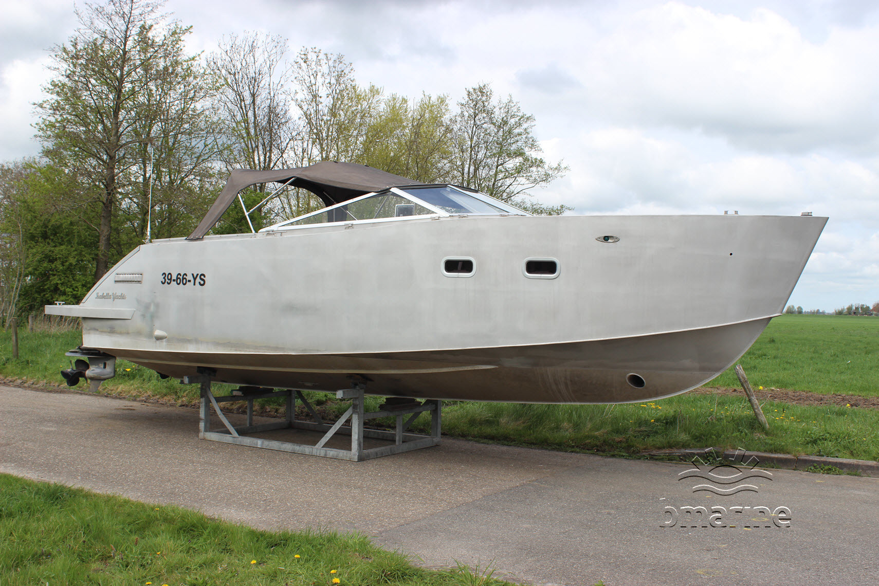 Isabella Yachts ST850