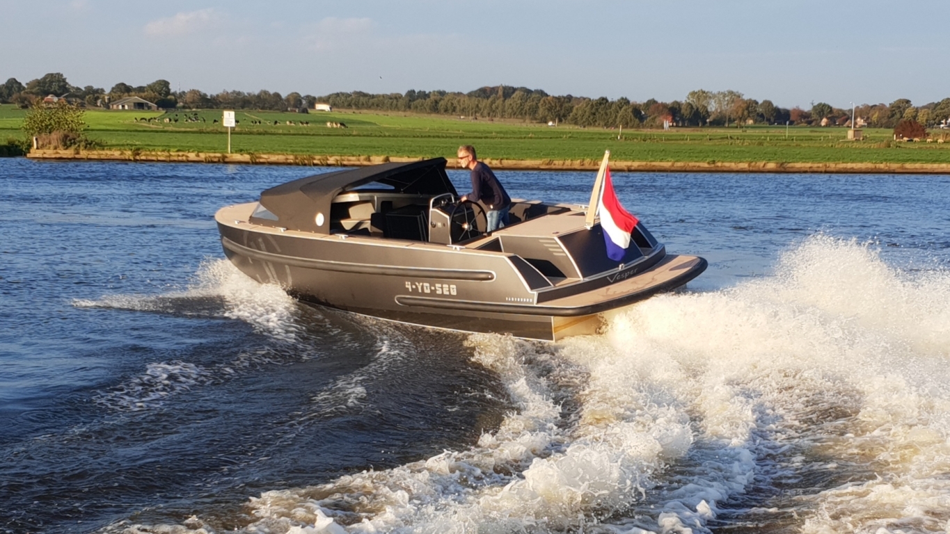 Van Vossen VanVossen Tender 888 (sport)