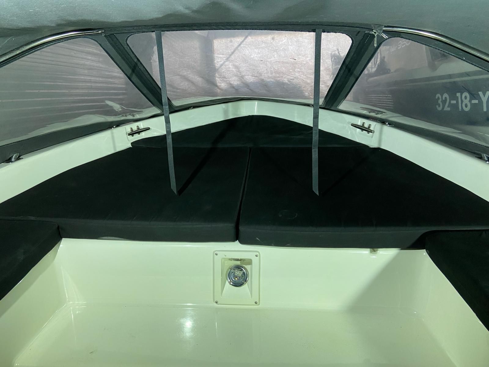 Seafury 700