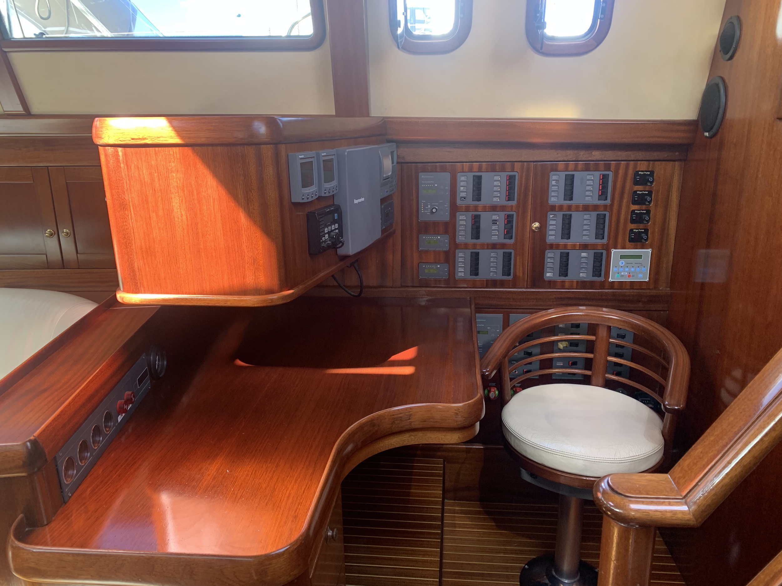 Lagoon Royal Classic 66