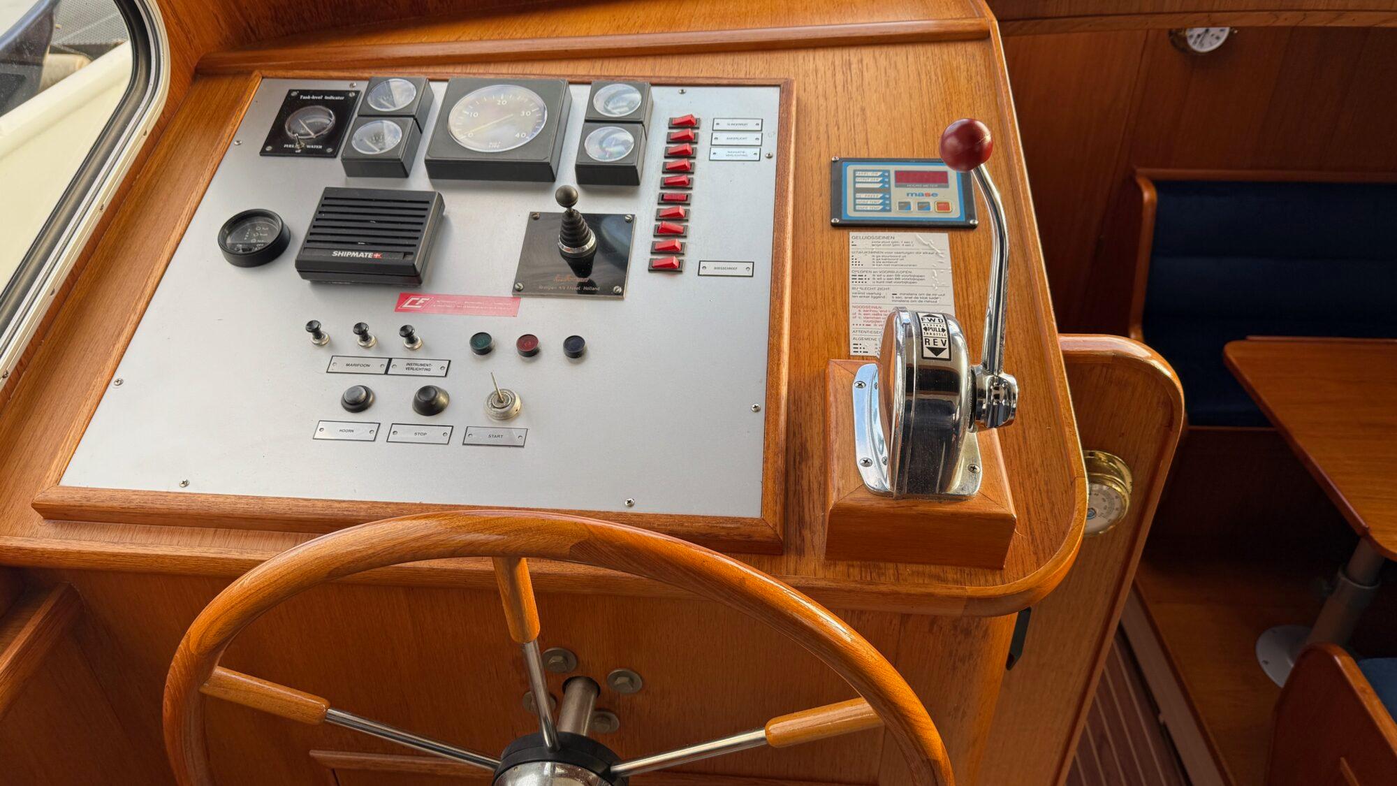 Monty Bank Monty Bank Kotter 41 AK Cabrio