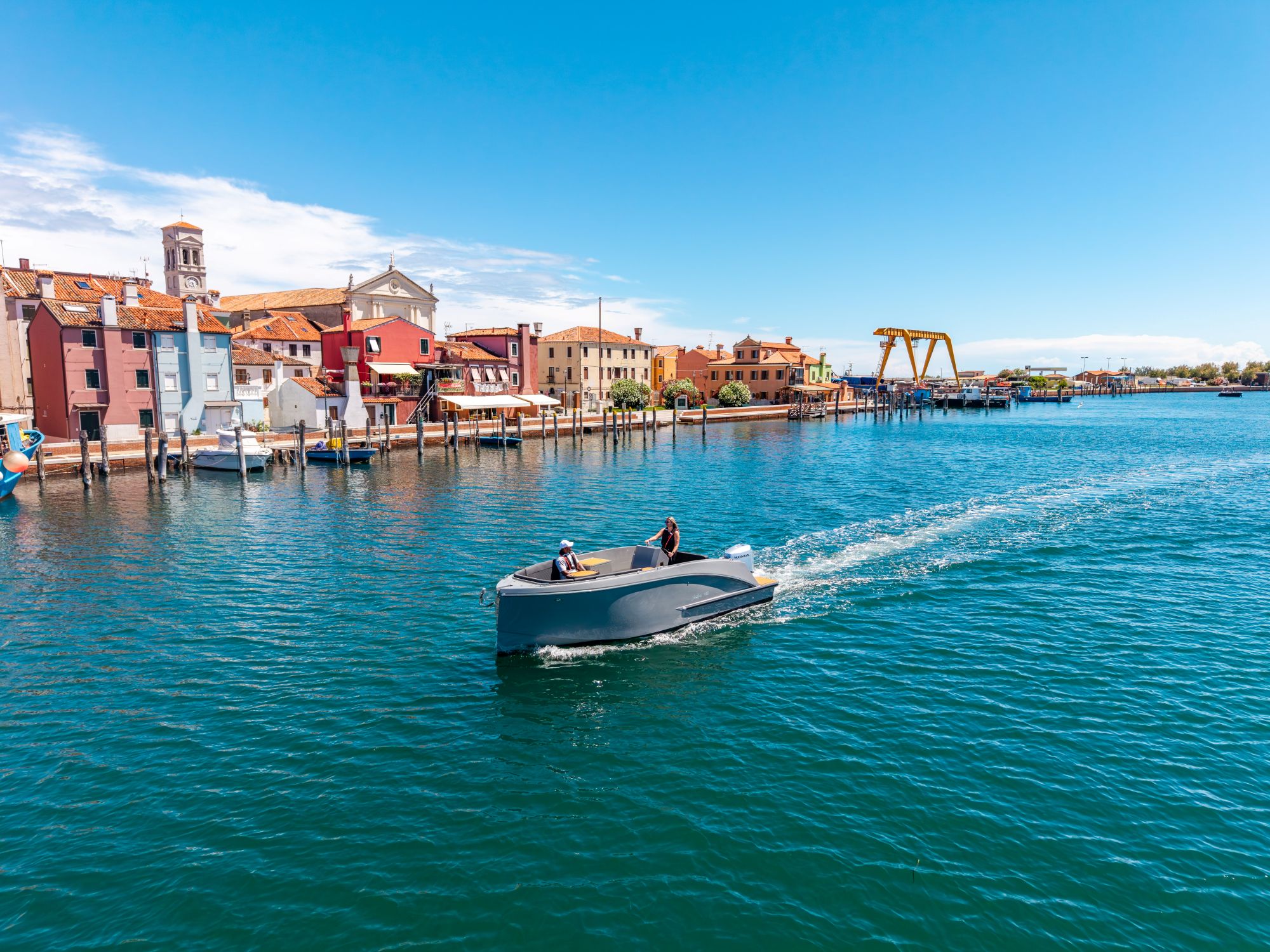 Maxima Boats 680 Sport Lounge