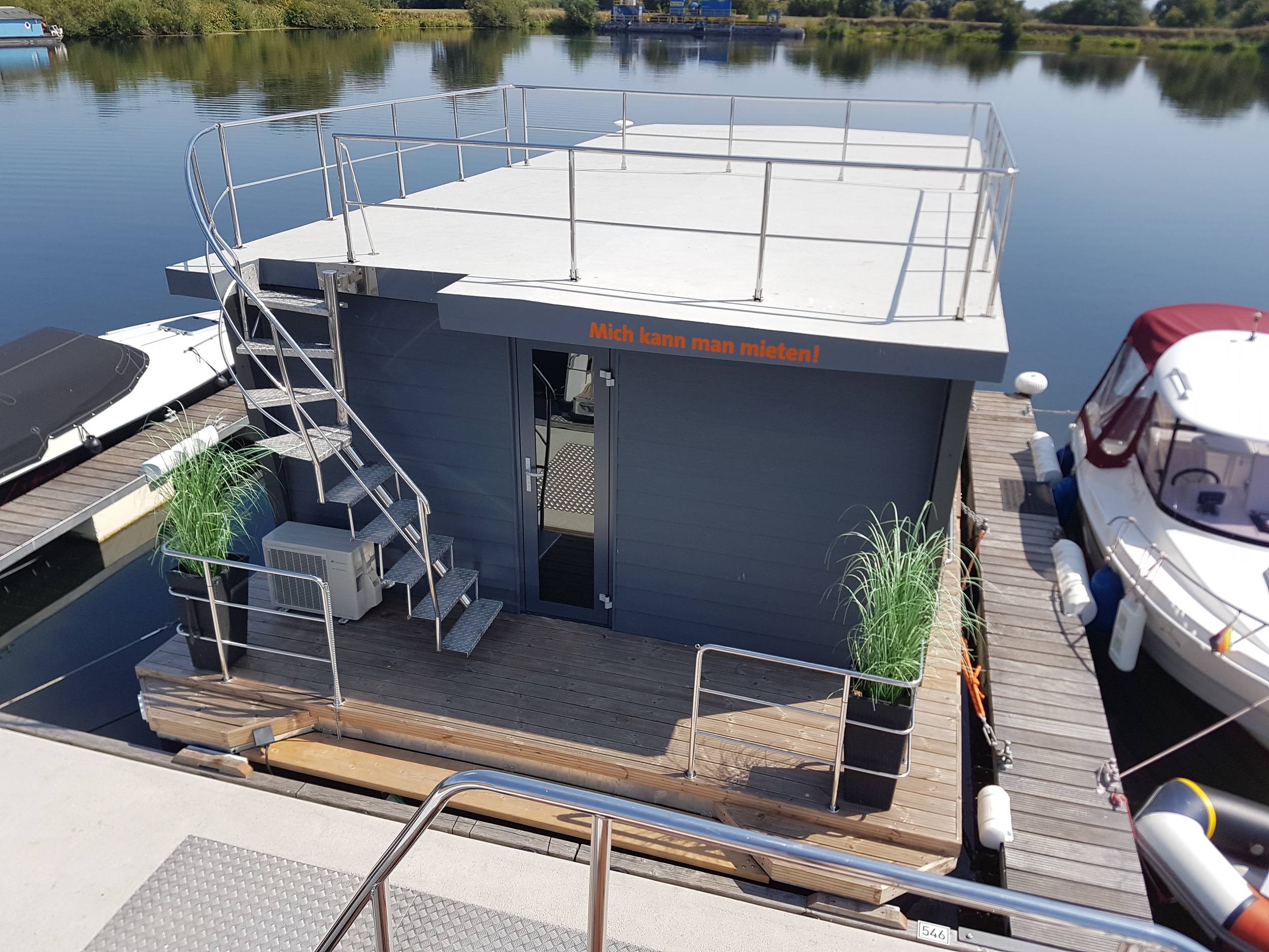 La Mare Houseboat Apartboat XL - NEW