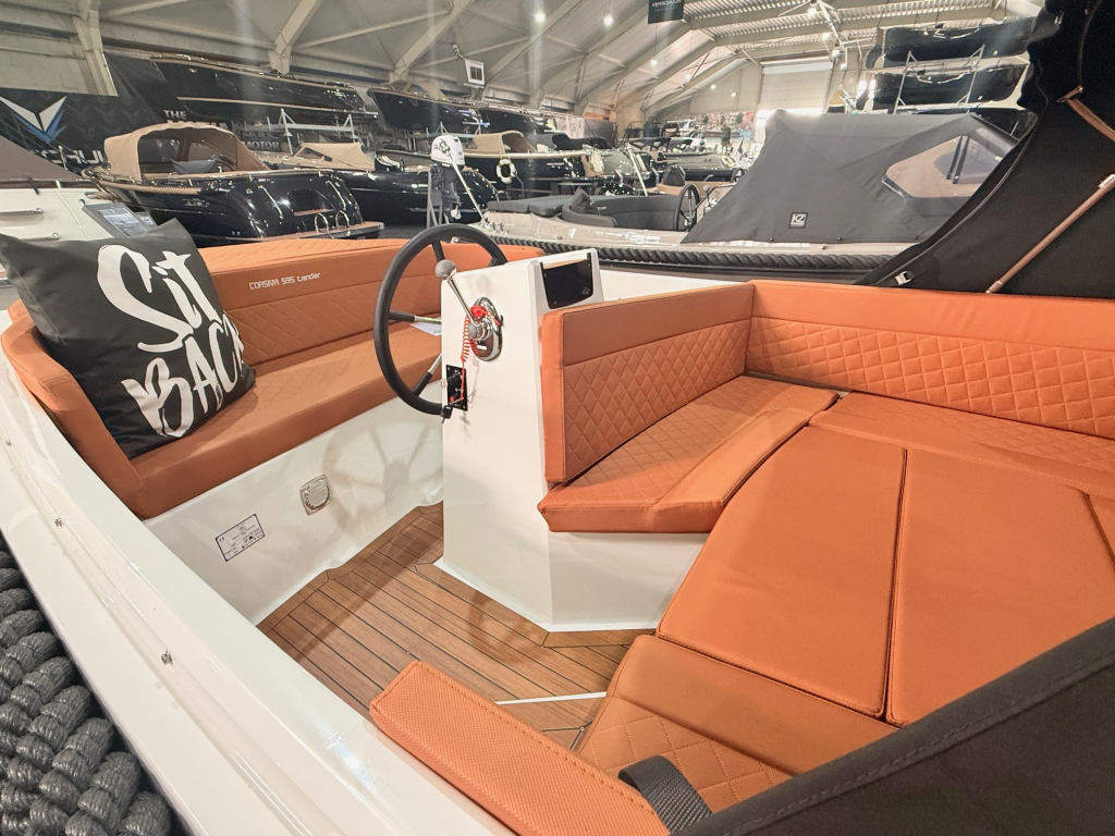 Corsiva  595 tender incl. 60 Pk, DIRECT VAREN