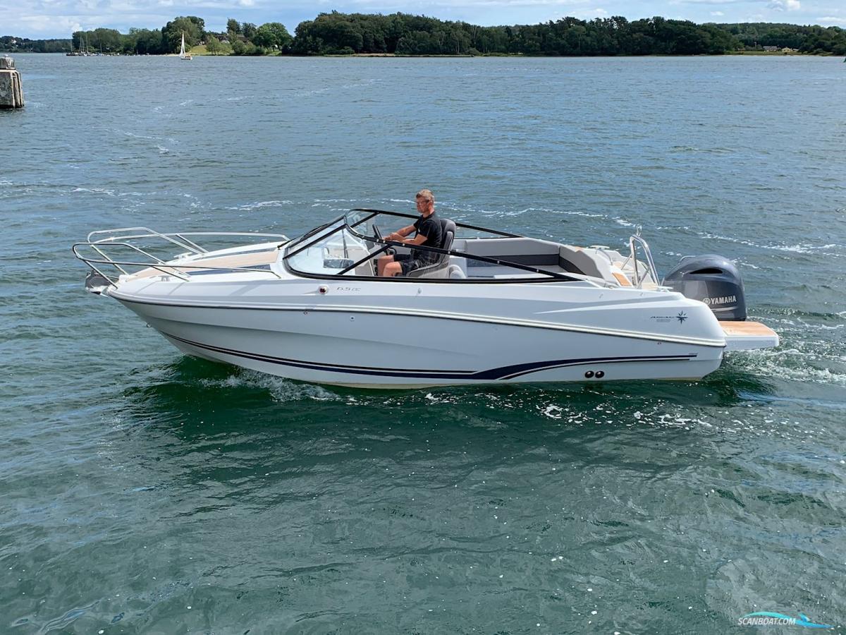 Jeanneau Cap Camarat 6.5 DC Serie 2 met nieuwe motor
