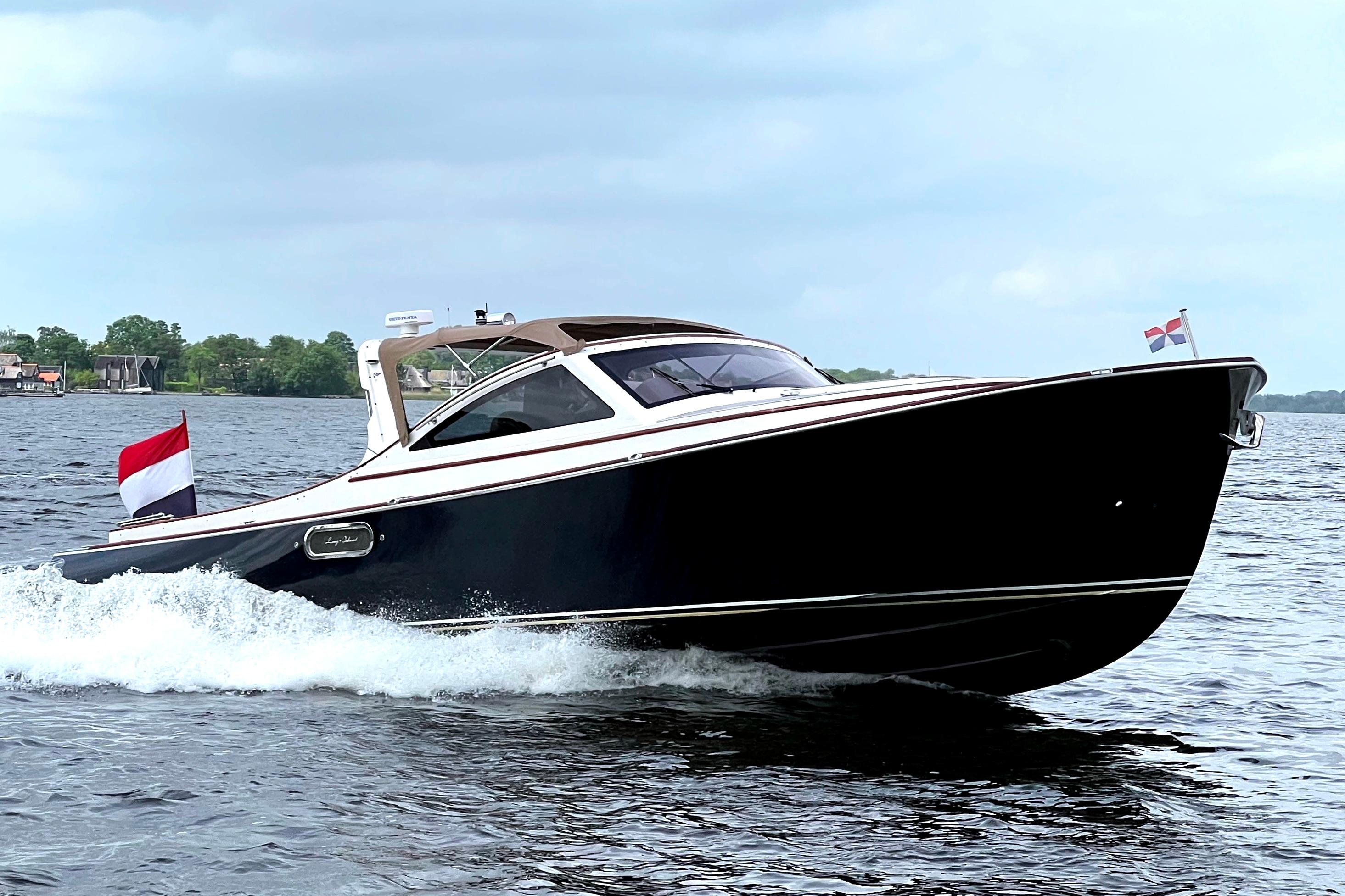 Long Island 40 Runabout