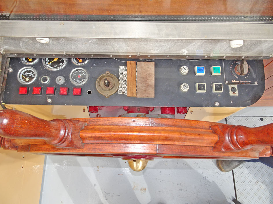 Motortjalk 21.40, met UBC