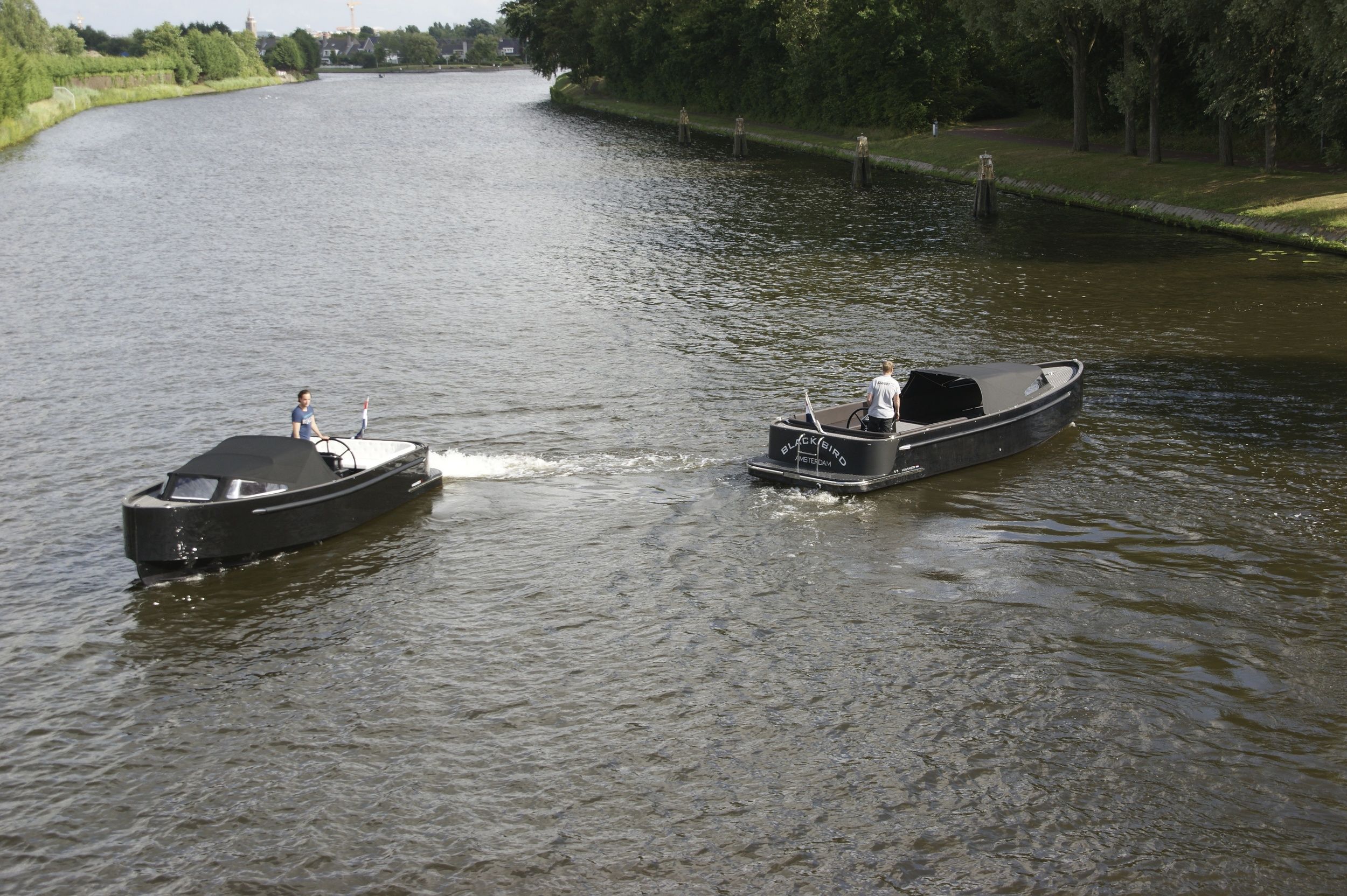 Seafury Hawker Tender 800