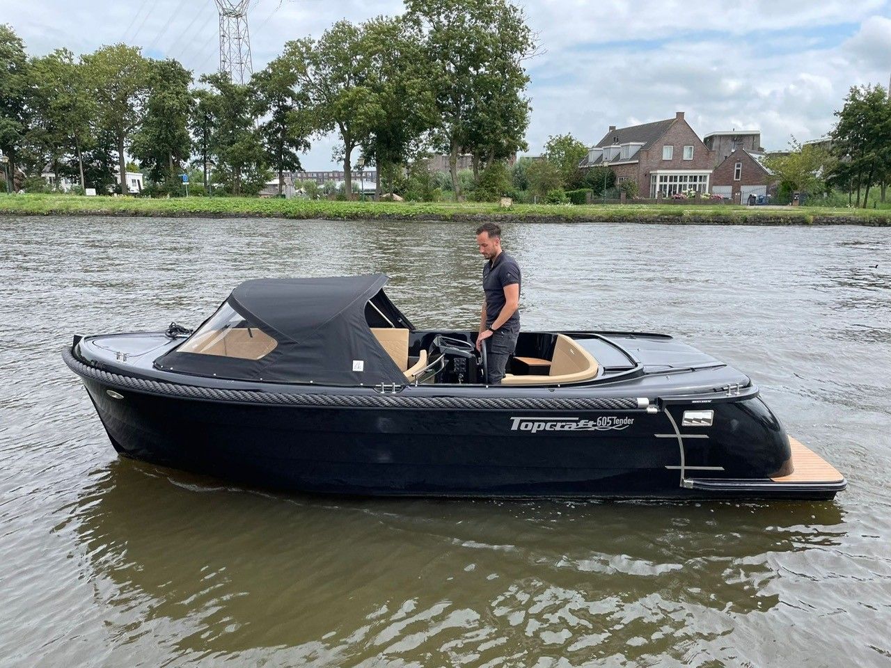 Topcraft 605 Tender