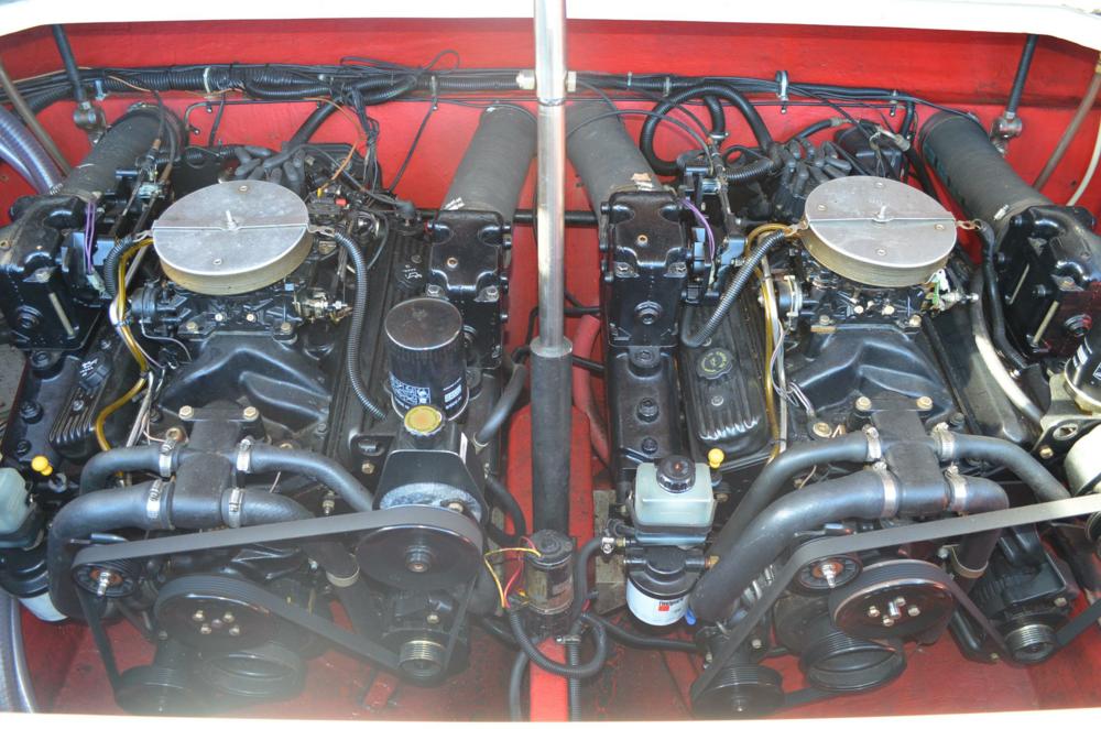 Donzi 30 "Black Widow"