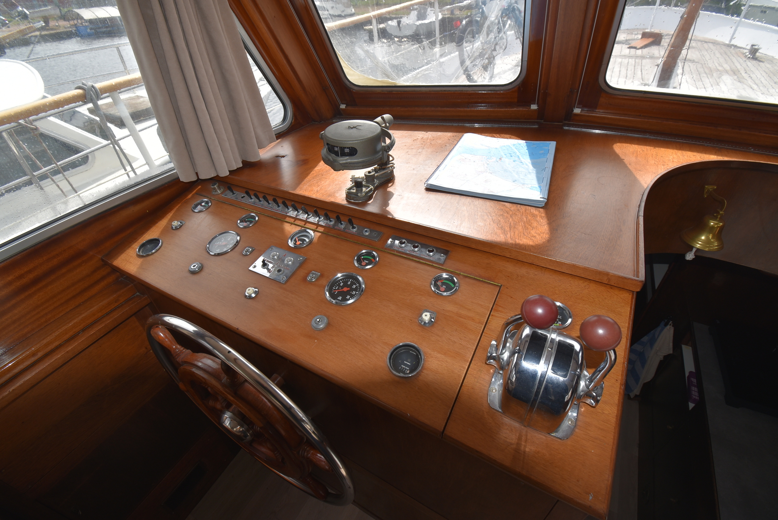 Super Van Craft 1350