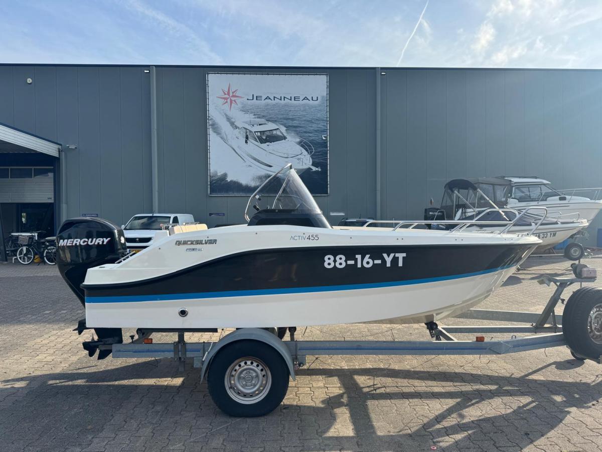 Quicksilver Activ 455 Open