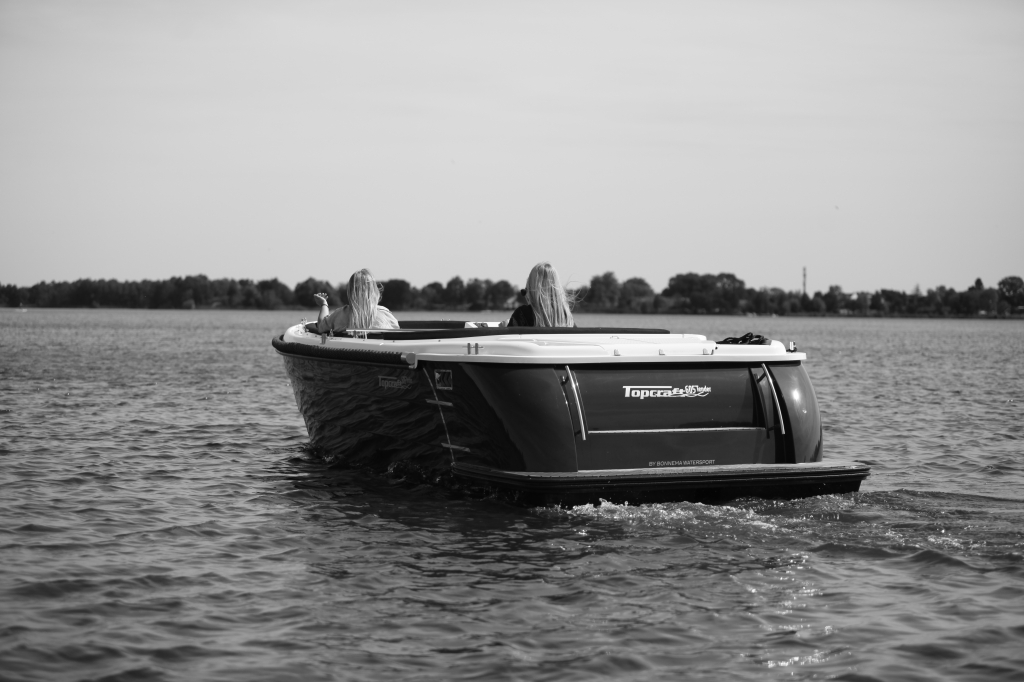 TOPCRAFT 605 TENDER ABSOLUUT DE RUIMSTE IN ZIJN KLASSE !!