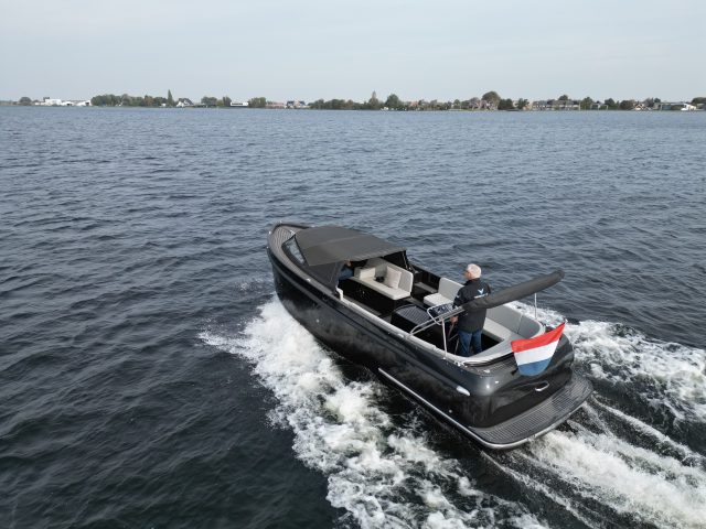 Seafury Hawker 725 jonge occasion