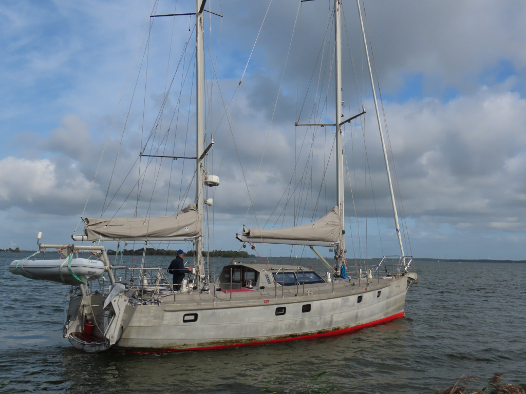 One-off 50’ aluminium Expedition Cruiser