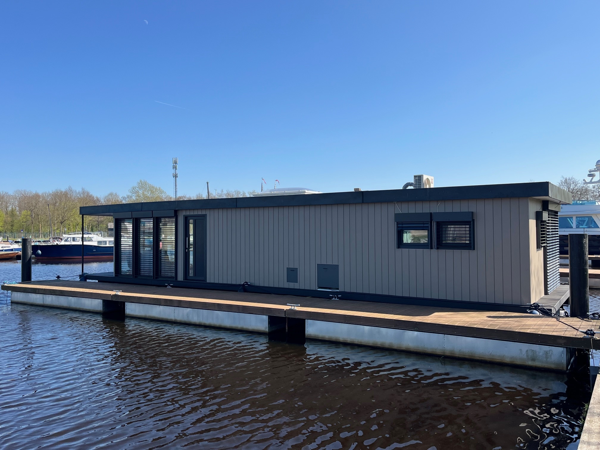 Dock 25 Houseboat 16 X 5 (met Ligplaats) hoofdfoto: 1