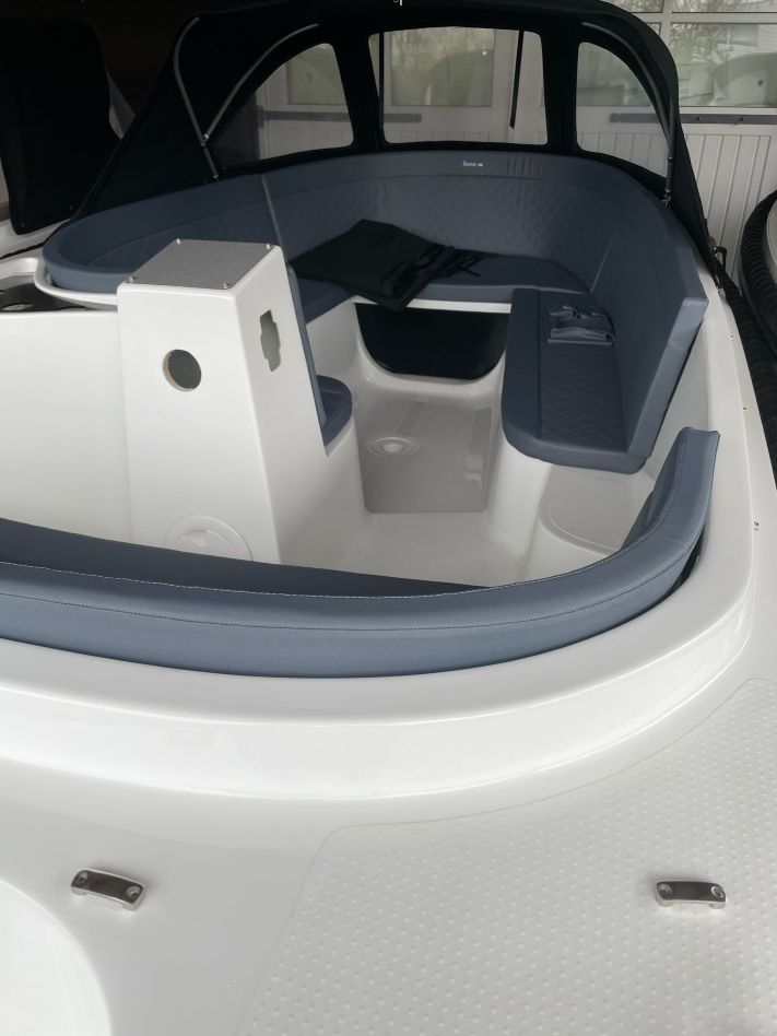 Corsiva 520 New age 9.9pk Suzuki