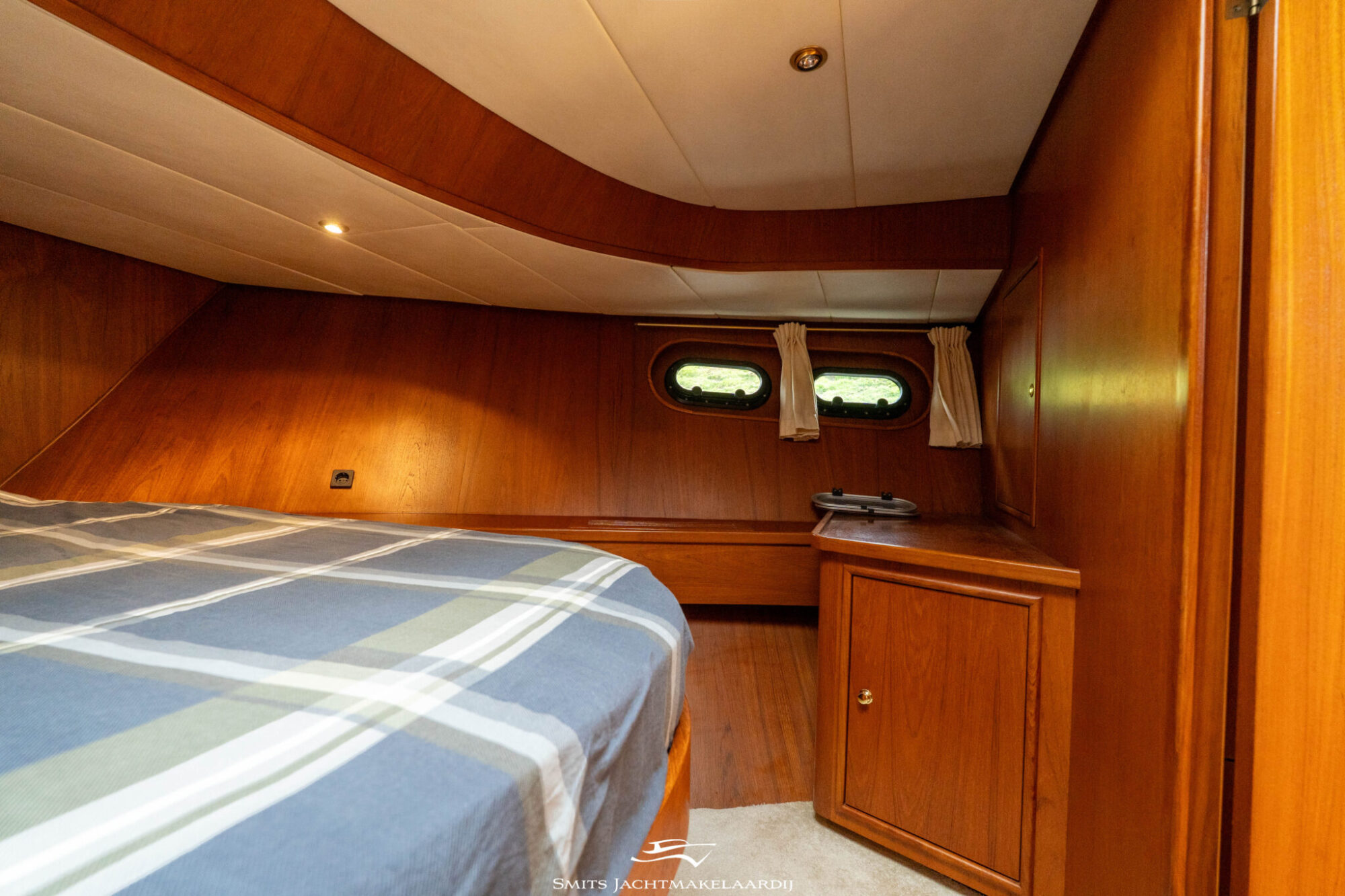Van den Hoven Allure 155 Cabrio