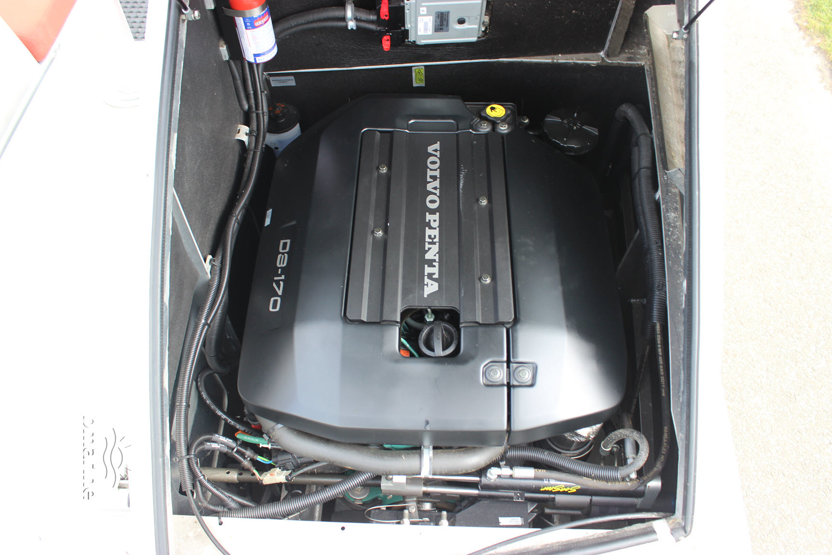 Isabella Yachts ST850