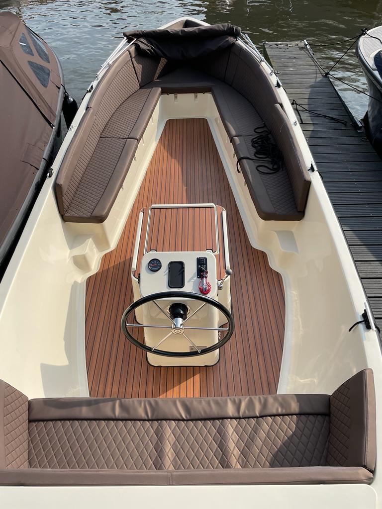 Pieterman  750 outboard