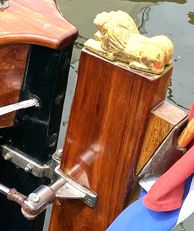 Scherpel Kajuitsloep Teak/ Mahonie