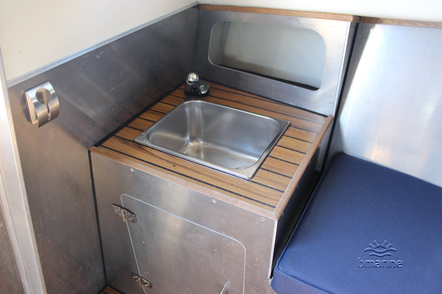 BAS LSB 700 Aluminium Cabin