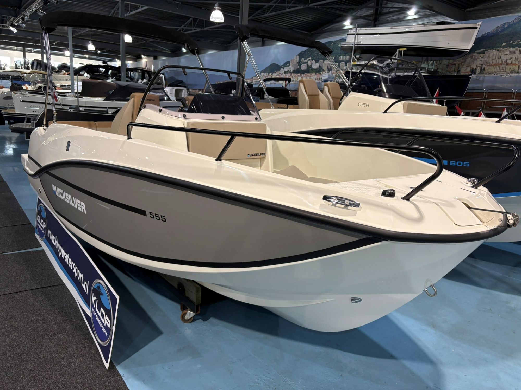 Quicksilver 555 Activ Open met Mercury 115 pk - Komt binnen!