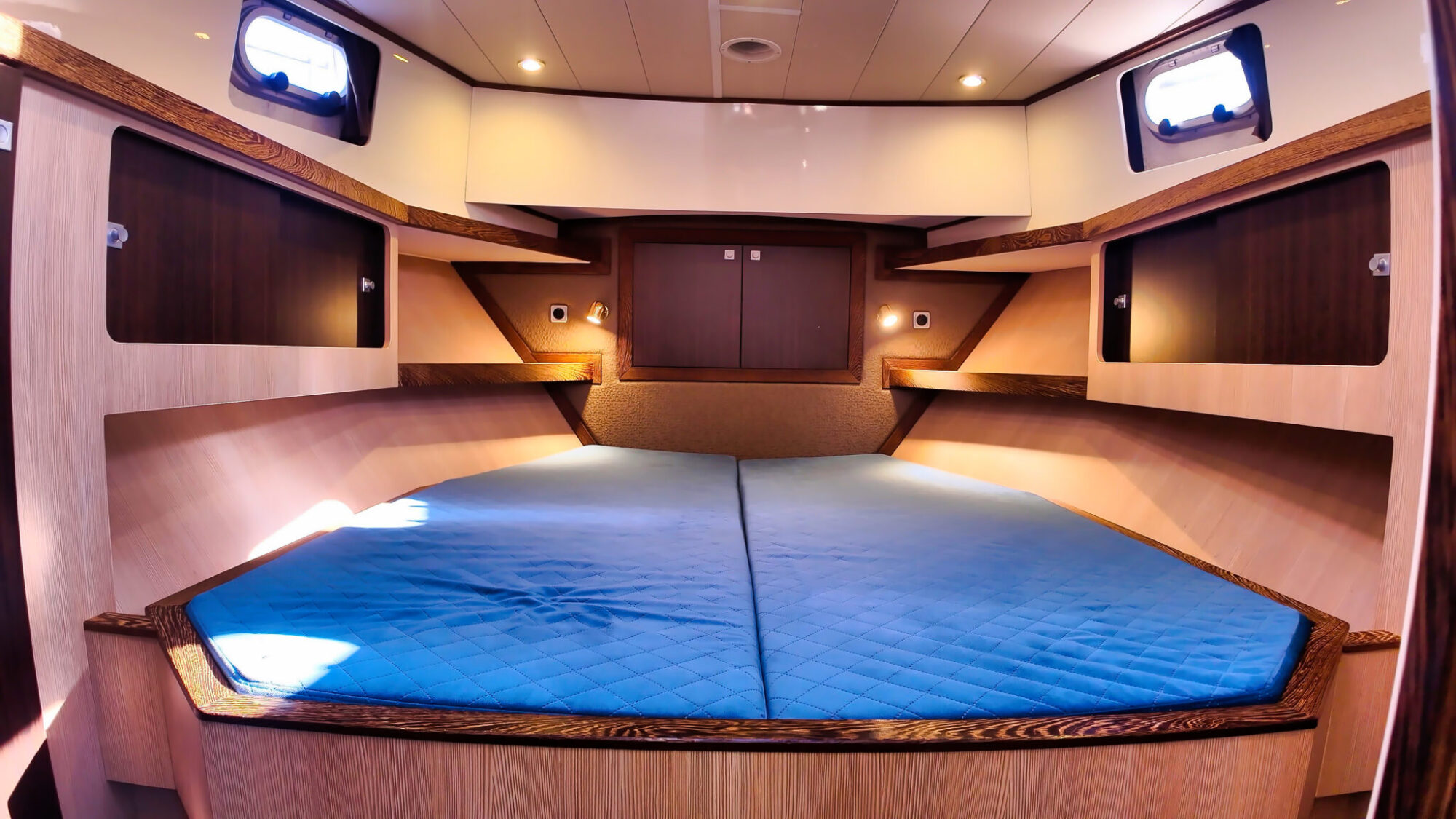 Aventura 43 AK Cabrio