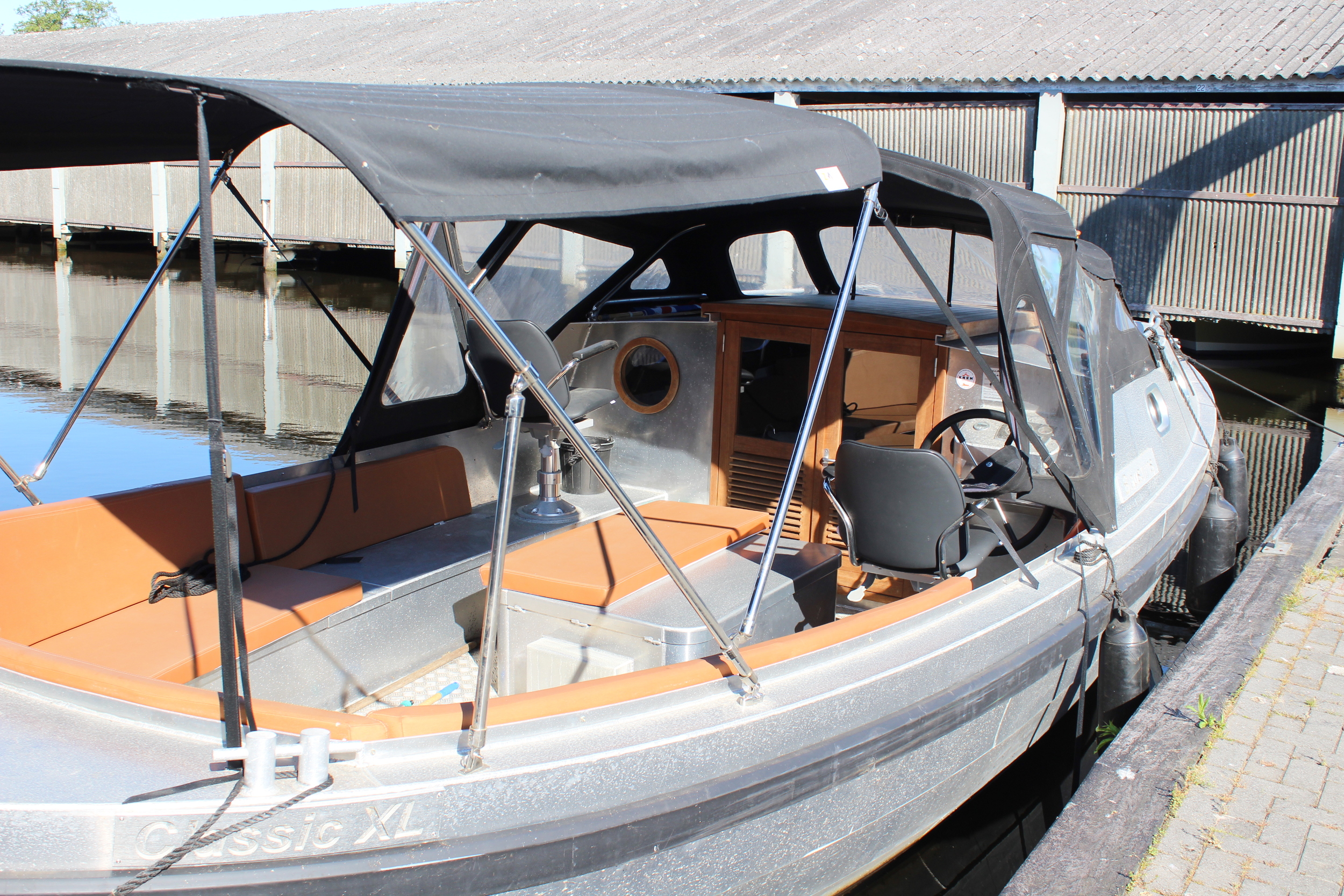 Black Fish Cabin 850 XL