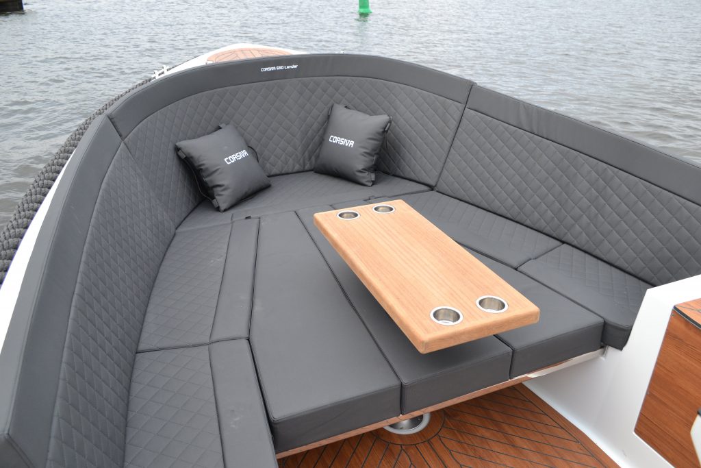 Corsiva 650 tender DE GROOTSTE SLOEPENSHOWROOM VAN NEDERLAND