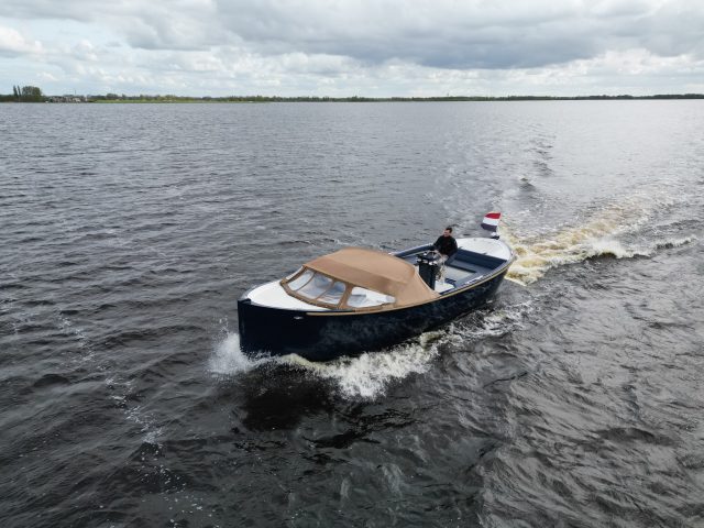 Custom Build Custom Build sloep, Full option met 300pk 