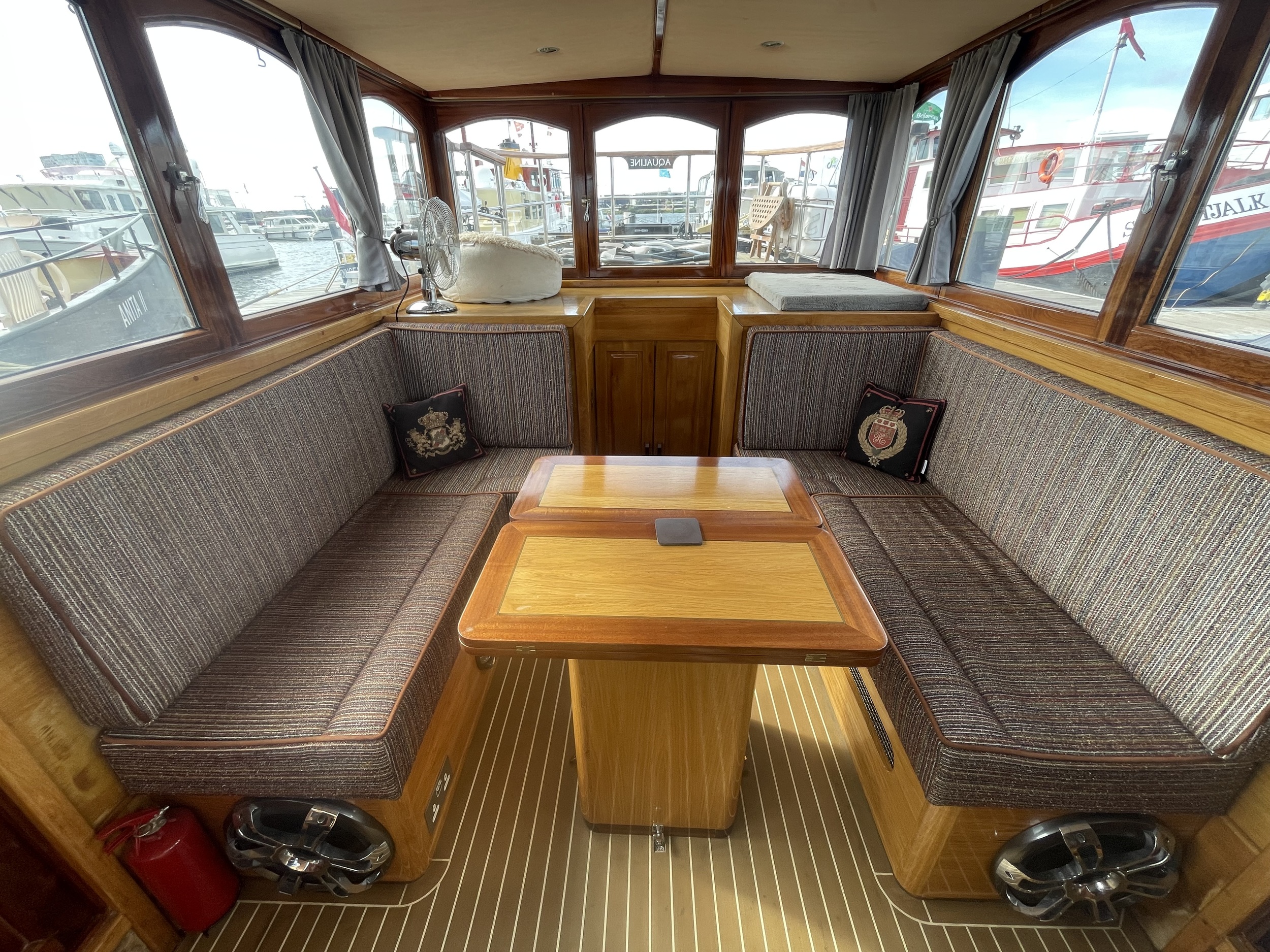 Aqualine Voyager 65 Ft