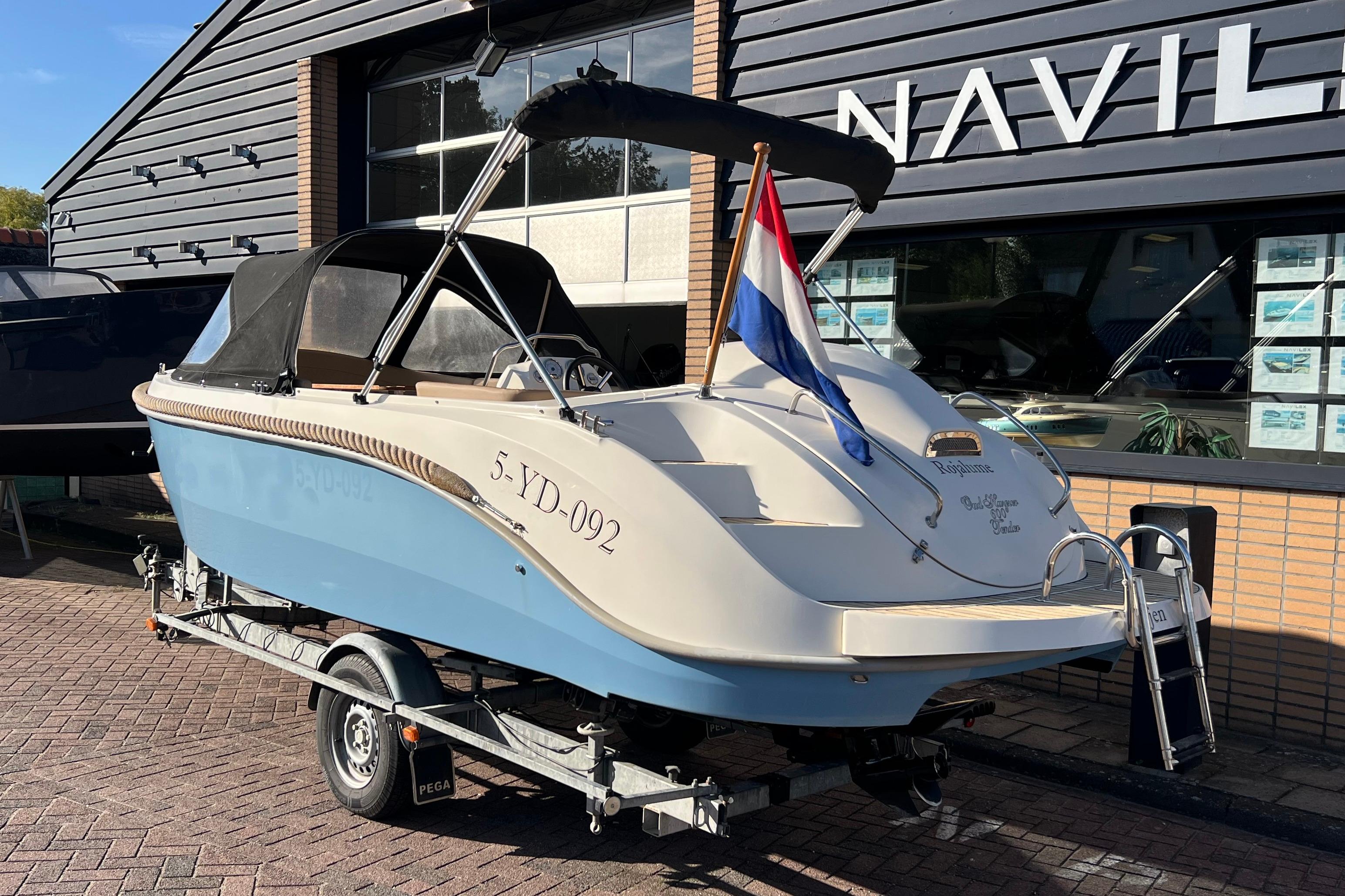 Oud Huijzer 600 Tender