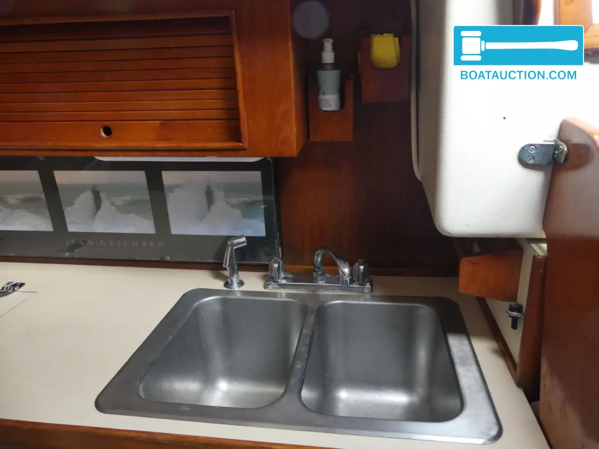 Morgan Out Island 41