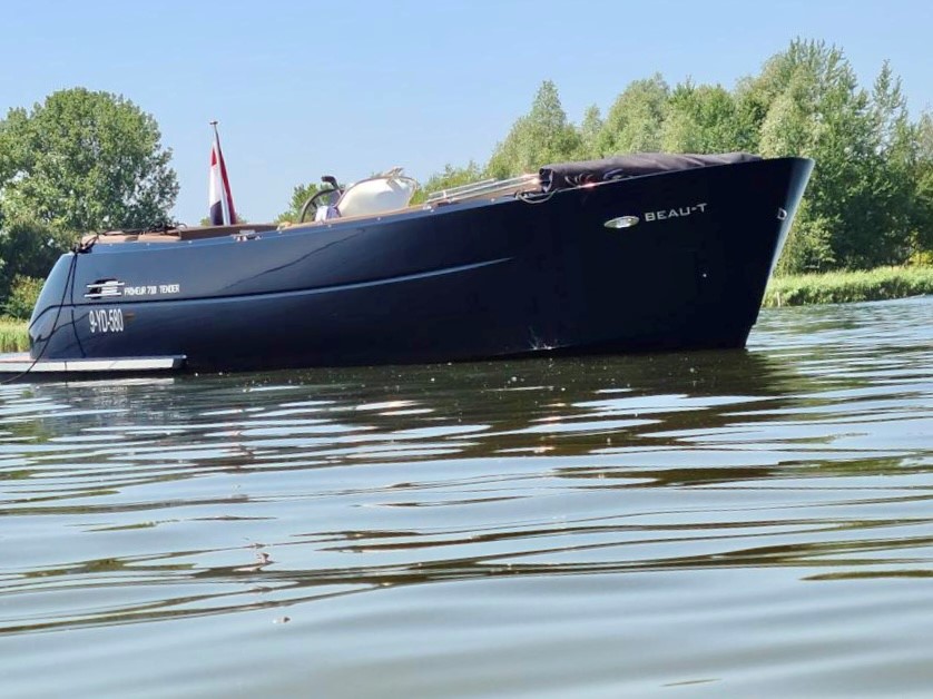 Primeur 610, 615, 620, 625, 710, 715, 700, 700 lounge, 850 cabin