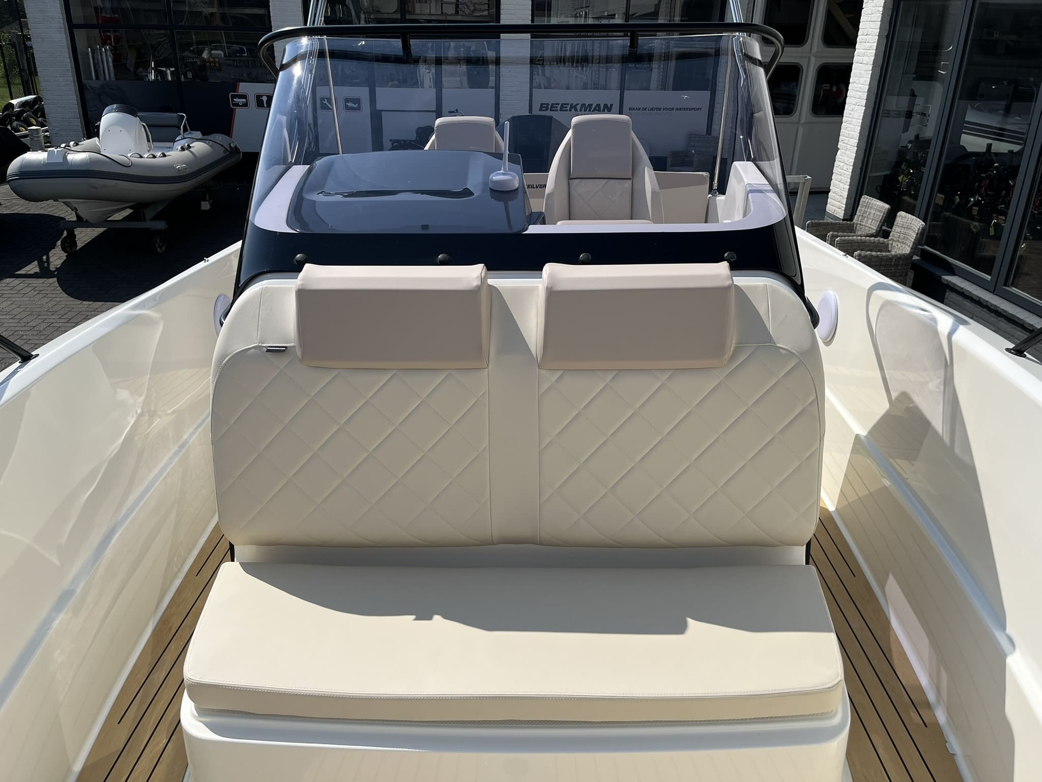 Quicksilver 705 Open