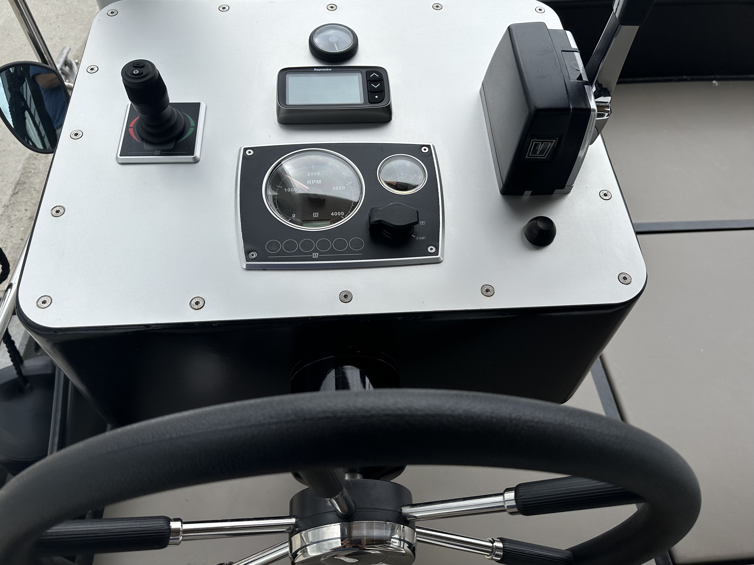 HOMESHIP VaarChalet In Amsterdam 1250D Luxe Houseboat