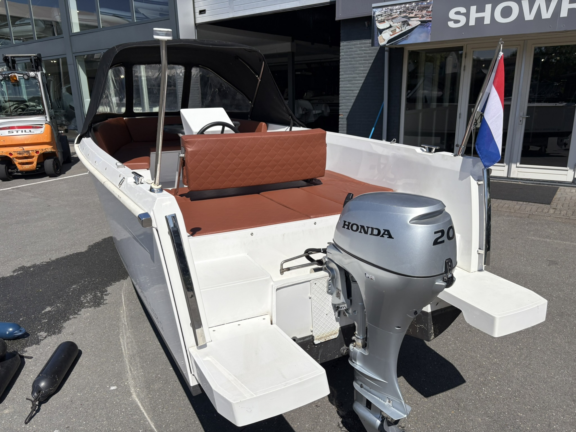 Namare AANBIEDING -  5.60 Q met Honda 20 pk!