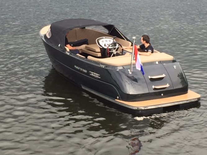 Primeur 710 tender DE GROOTSTE SLOEPENSHOWROOM VAN NEDERLAND hoofdfoto: 1