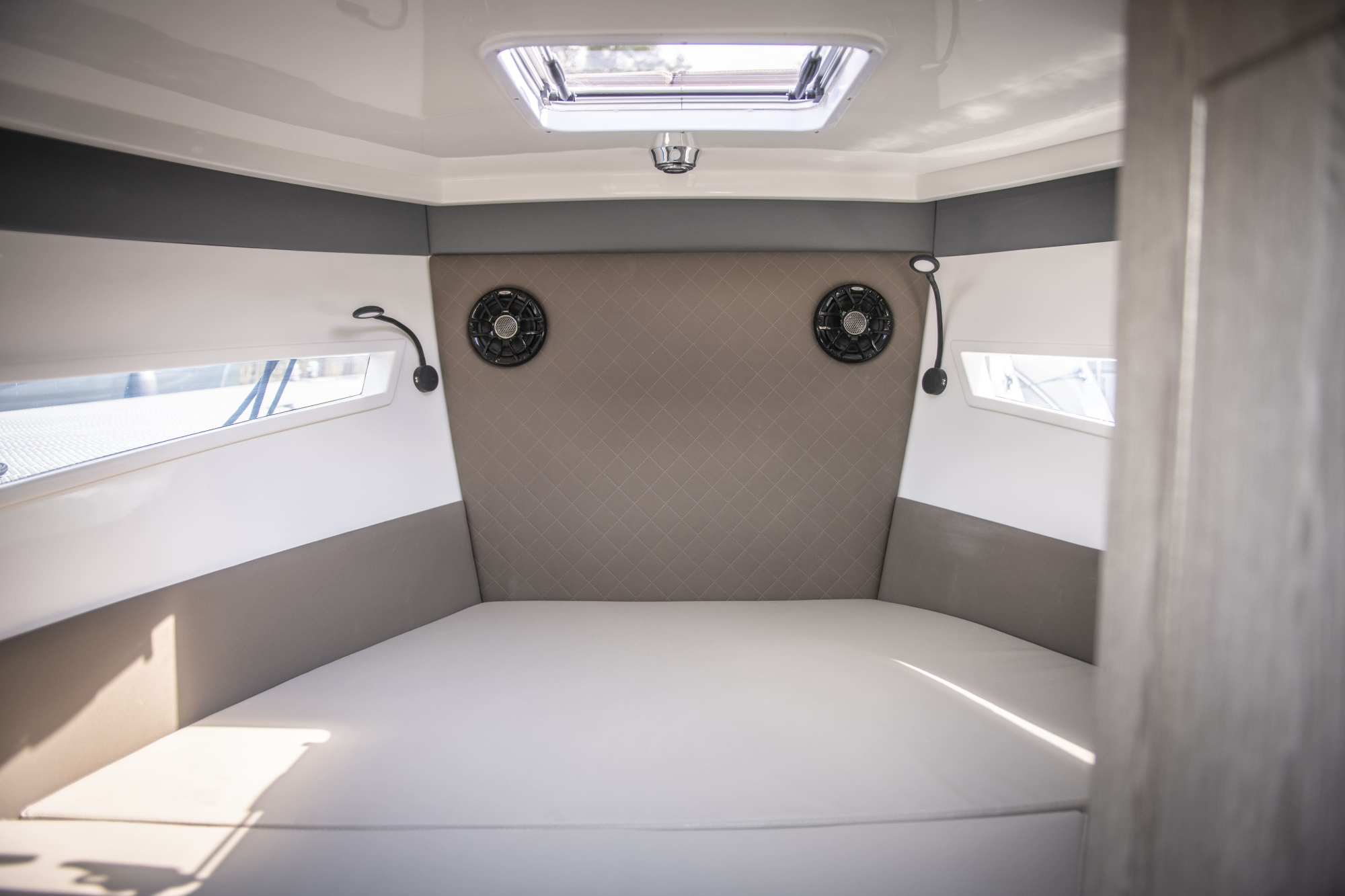 Maxima Boats 800 Cabin met 2x Honda 200 pk bouwjaar 2024
