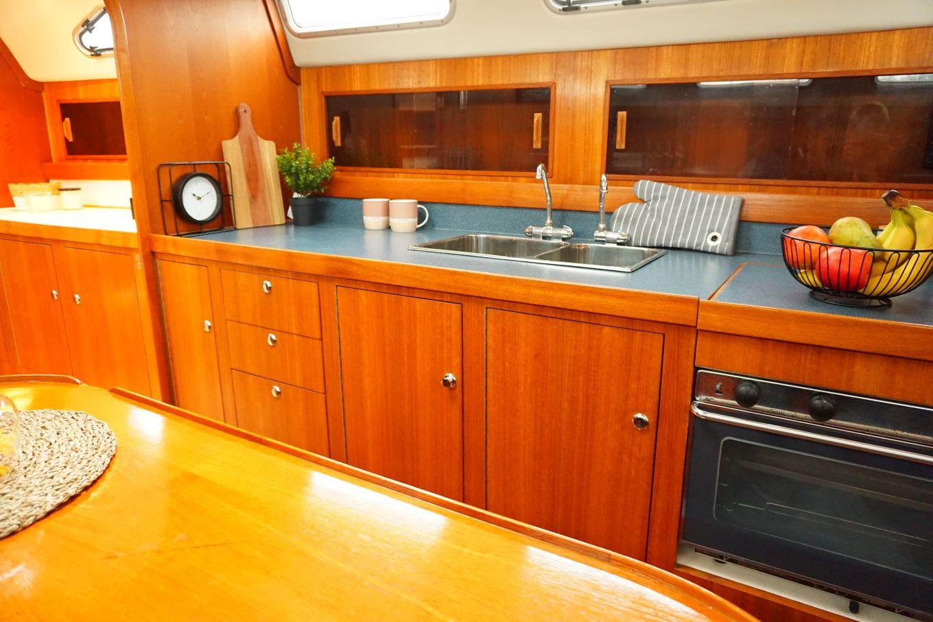 Motor Yacht Danish Rose Trimaran 14.30