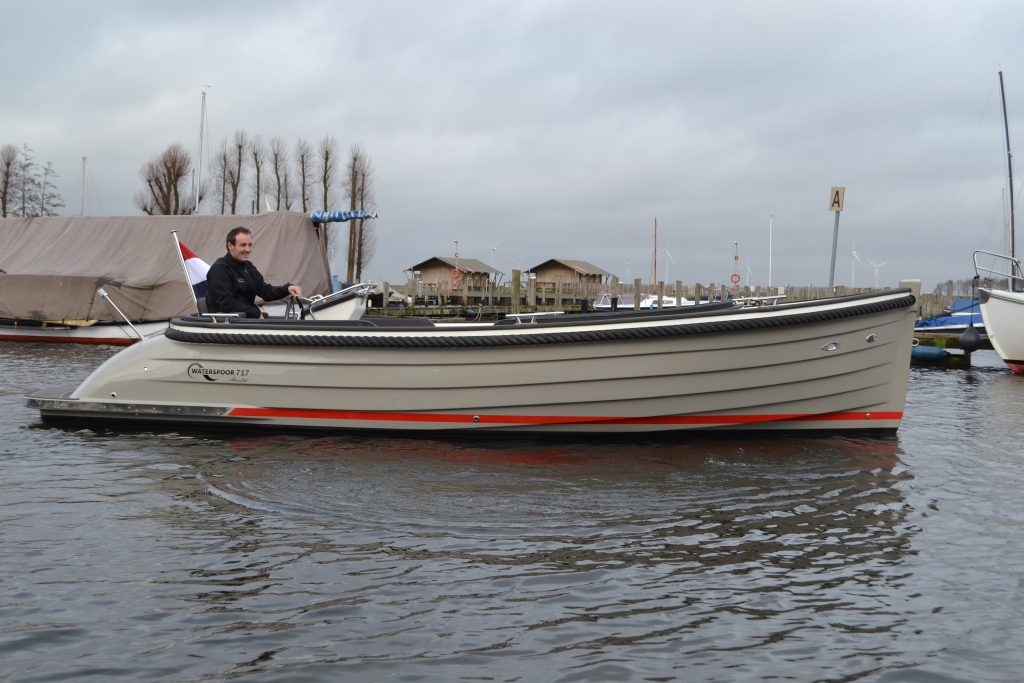 Waterspoor  717 aviator DE GROOTSTE SLOEPENSHOWROOM VAN NEDERLAND