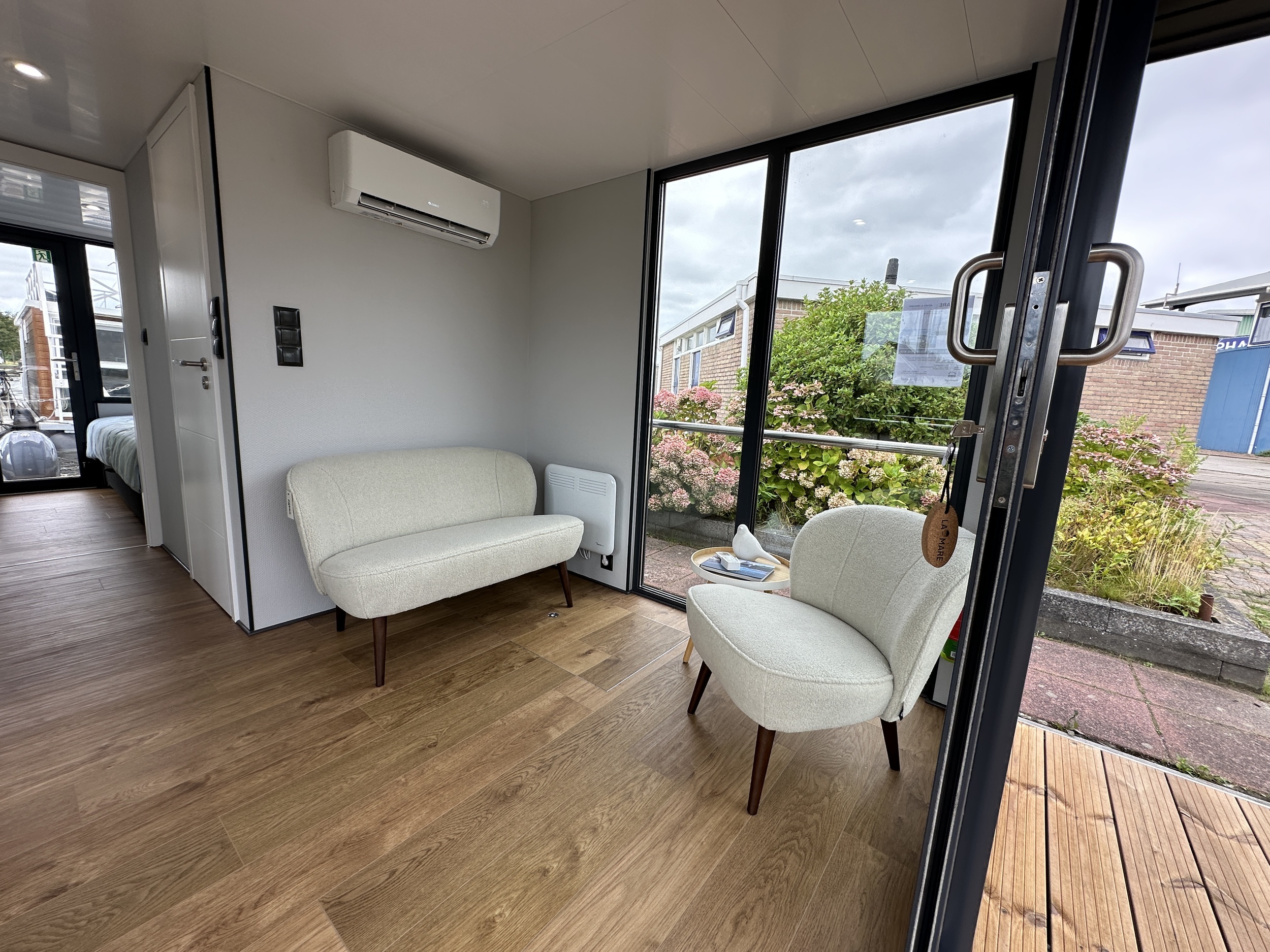 La Mare Houseboat Canalboat 4 (STB4.0) Direct Leverbaar