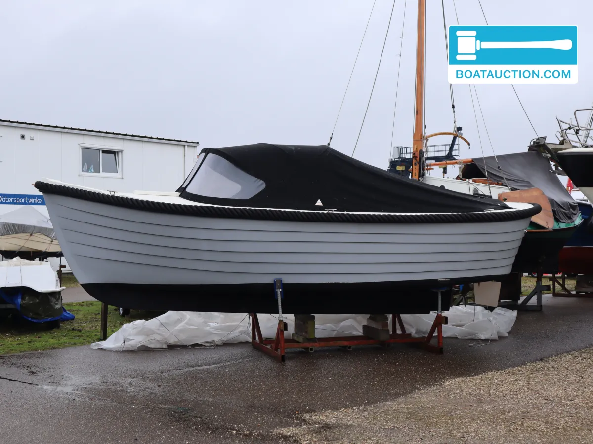 Wato 700 hoofdfoto: 1