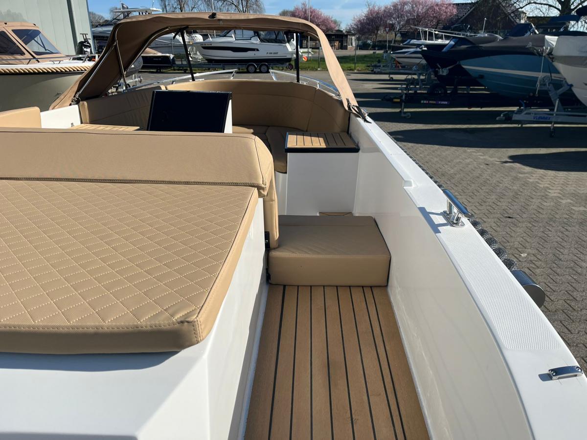Clever 63 Tender
