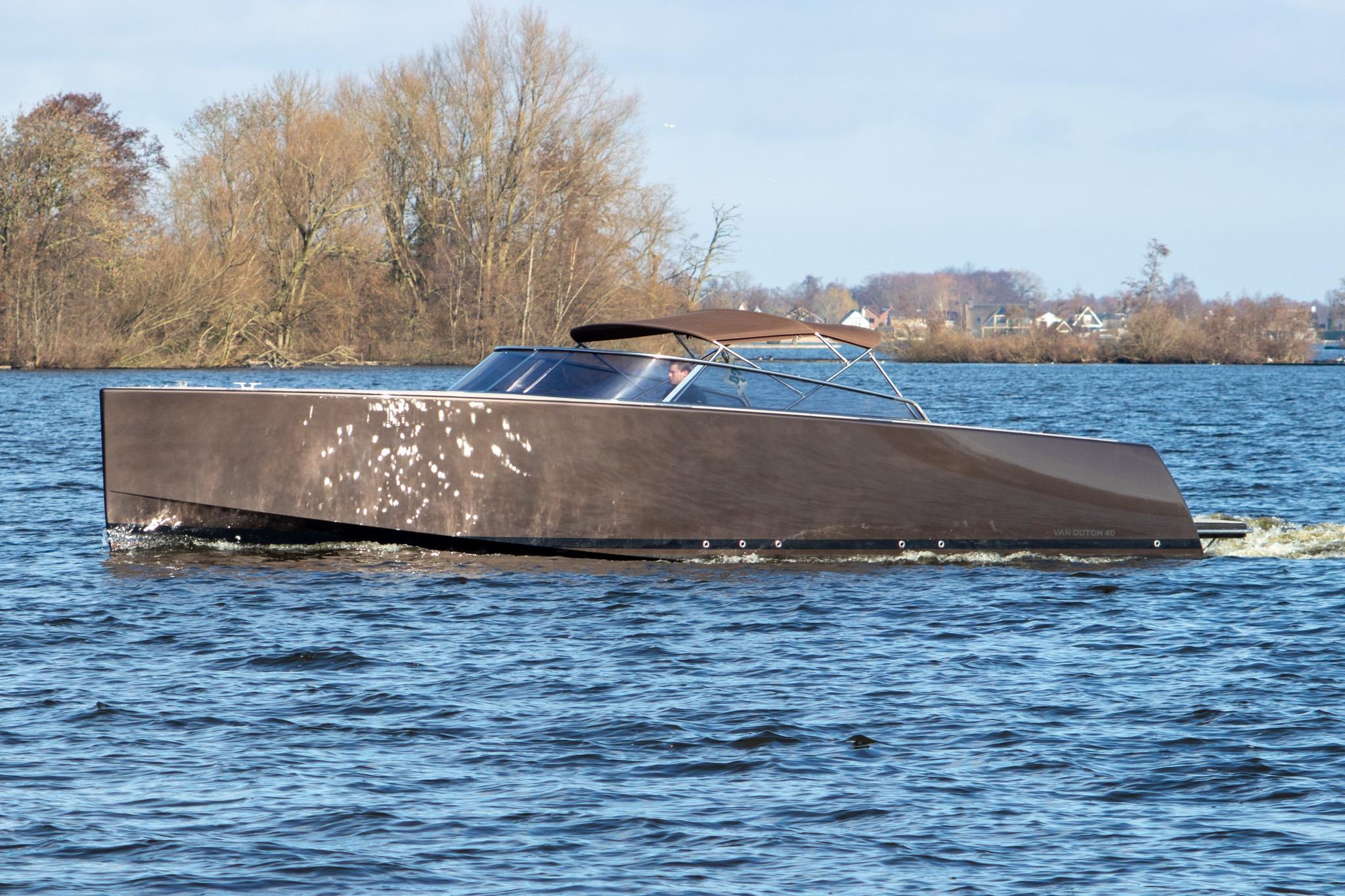 VanDutch 40
